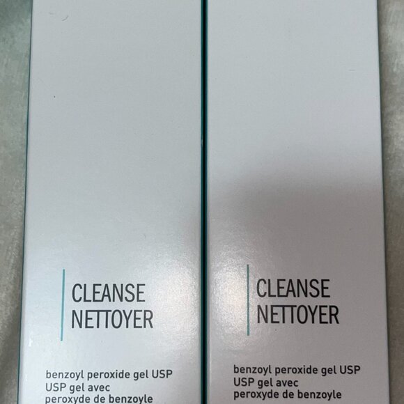 Proactiv Solution Renewing Cleanser - Picture 3 of 3